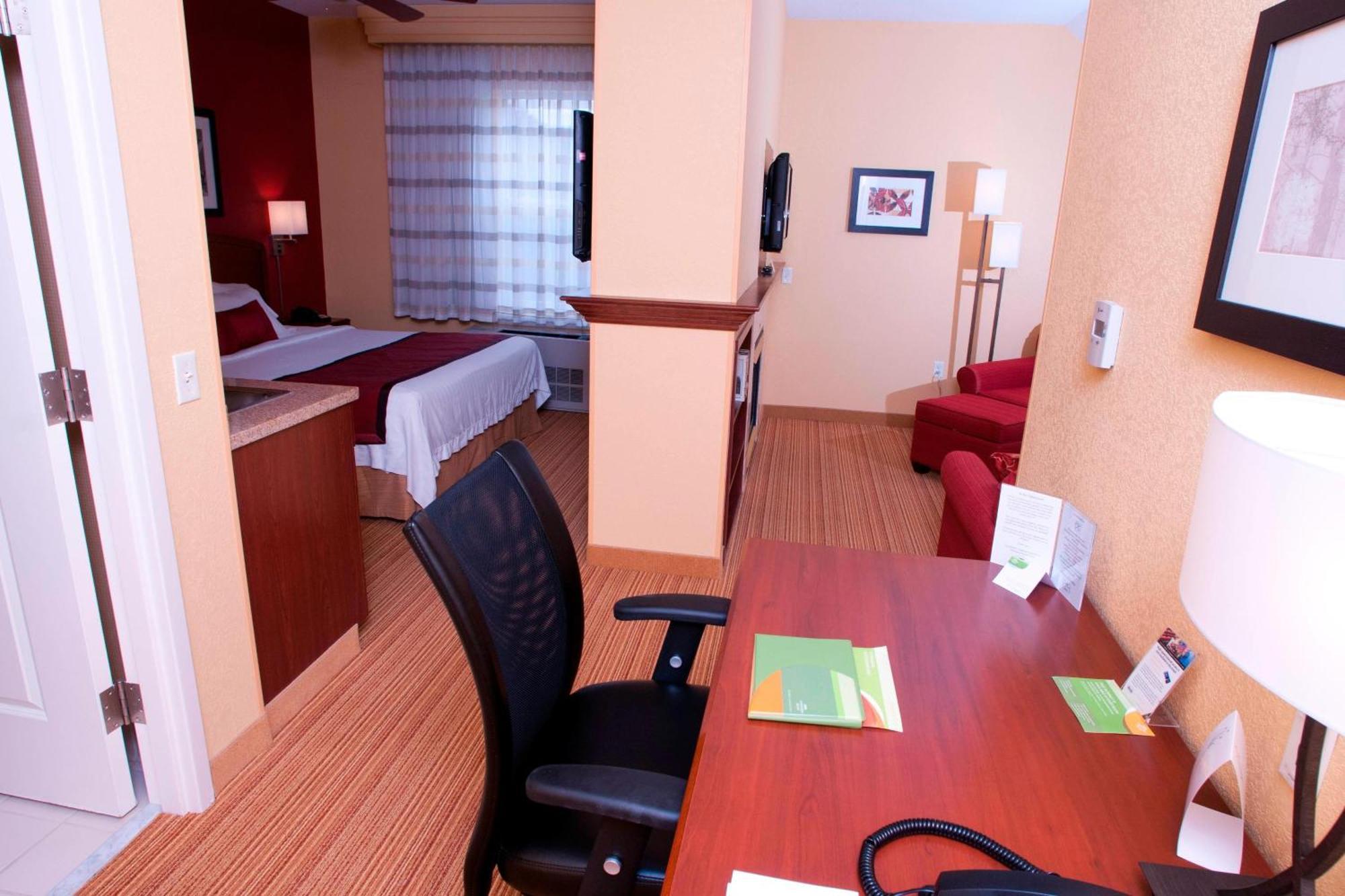 Courtyard Middlebury Hotel Luaran gambar